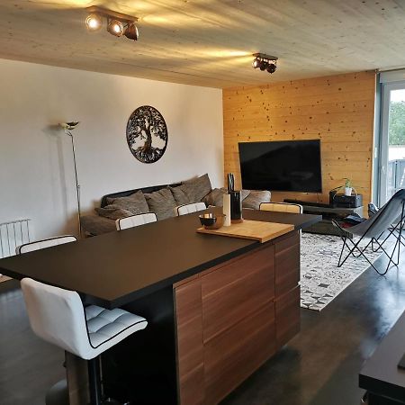 Superbe Appartement Neuf Avec Terrasse Orchamps-Vennes Buitenkant foto