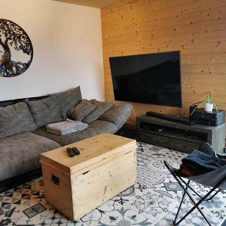 Superbe Appartement Neuf Avec Terrasse Orchamps-Vennes Buitenkant foto