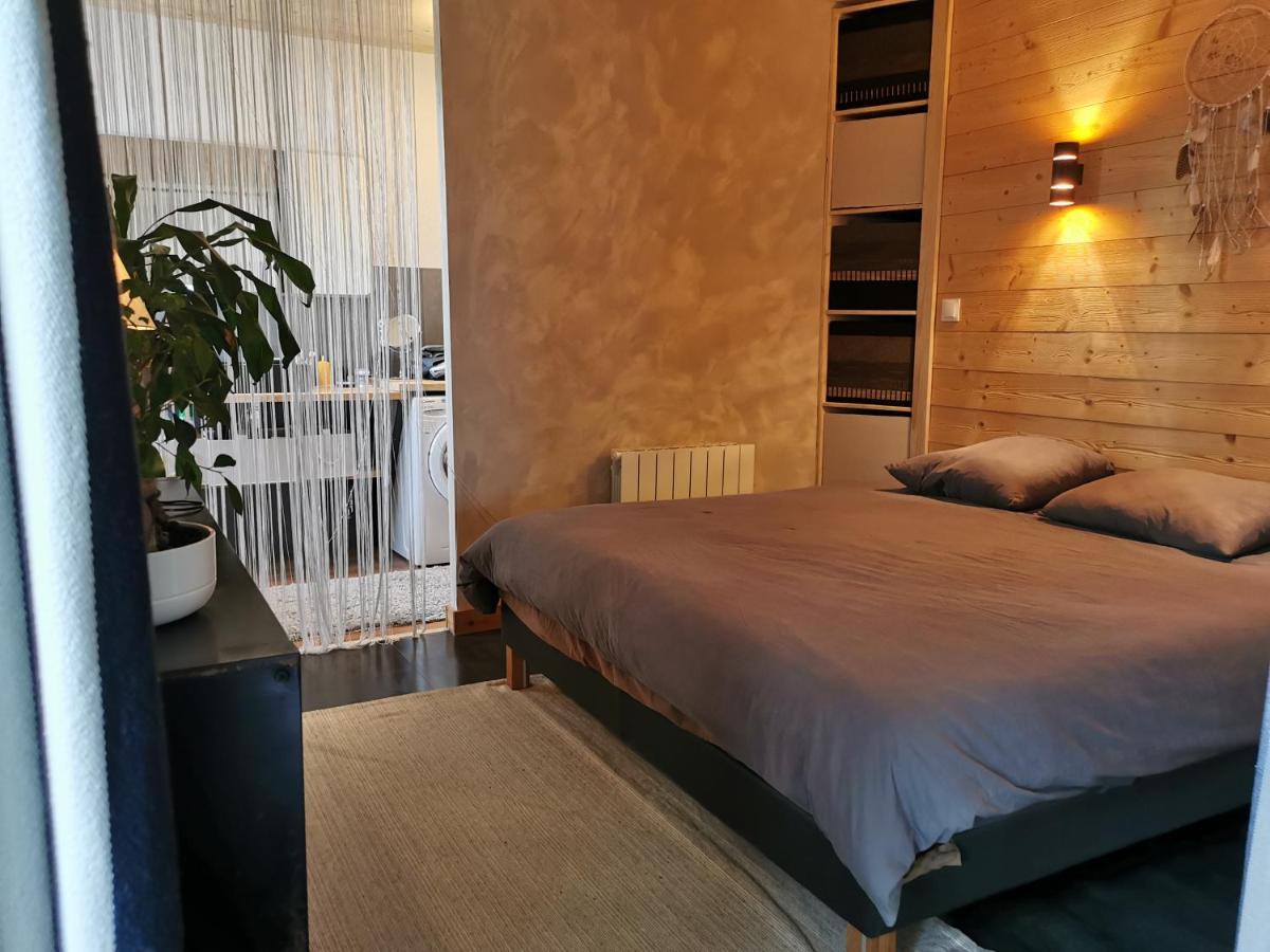 Superbe Appartement Neuf Avec Terrasse Orchamps-Vennes Buitenkant foto