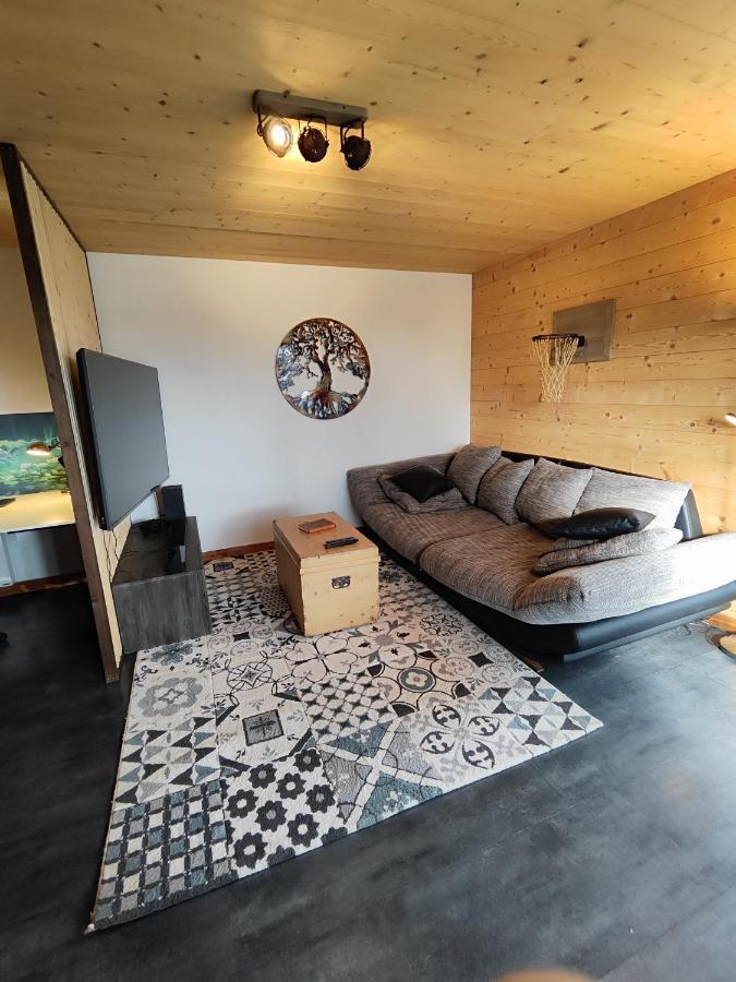 Superbe Appartement Neuf Avec Terrasse Orchamps-Vennes Buitenkant foto