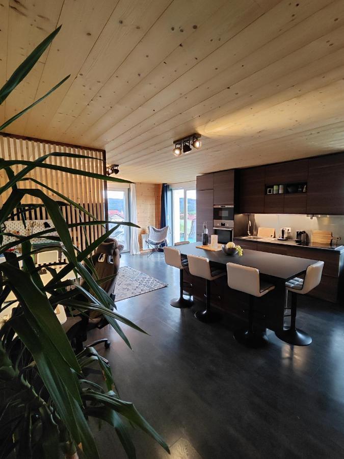 Superbe Appartement Neuf Avec Terrasse Orchamps-Vennes Buitenkant foto